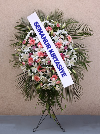 Pembe Beyaz Ayakl� Ferforje